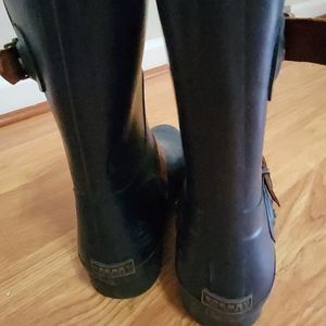 Sperry rain boots